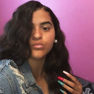 Meet your Posher, Esperanza